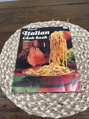 Sunset Italian soft cover cookbook